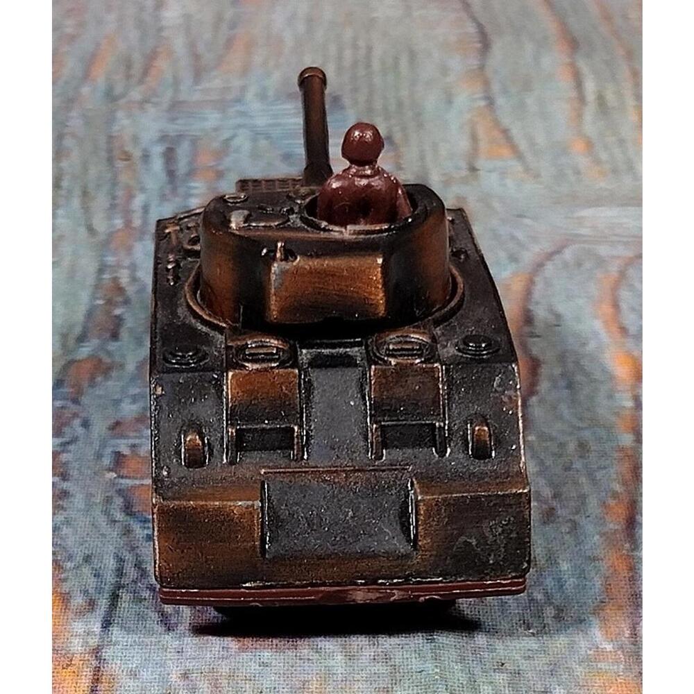 Tank Manual Pencil Sharpener - Bronze - Picture 4 of 12